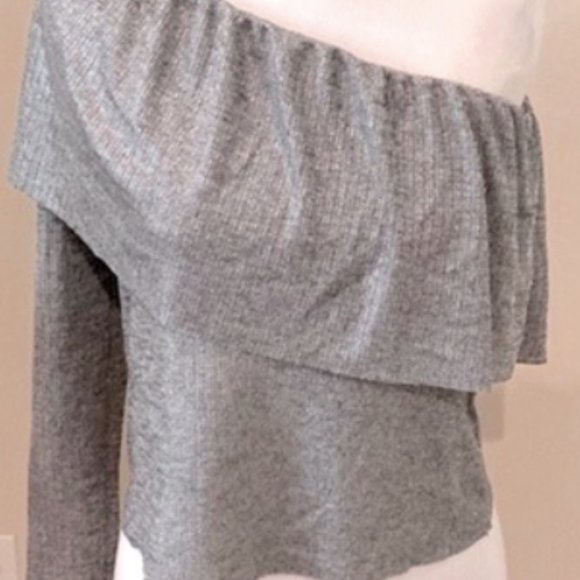 Zara Trafapuc Collection one-shoulder, ruffle metallic shimmer top - Picture 2 of 6